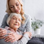 How to Talk with a Parent Who Has Alzheimer’s or Another Form of Dementia